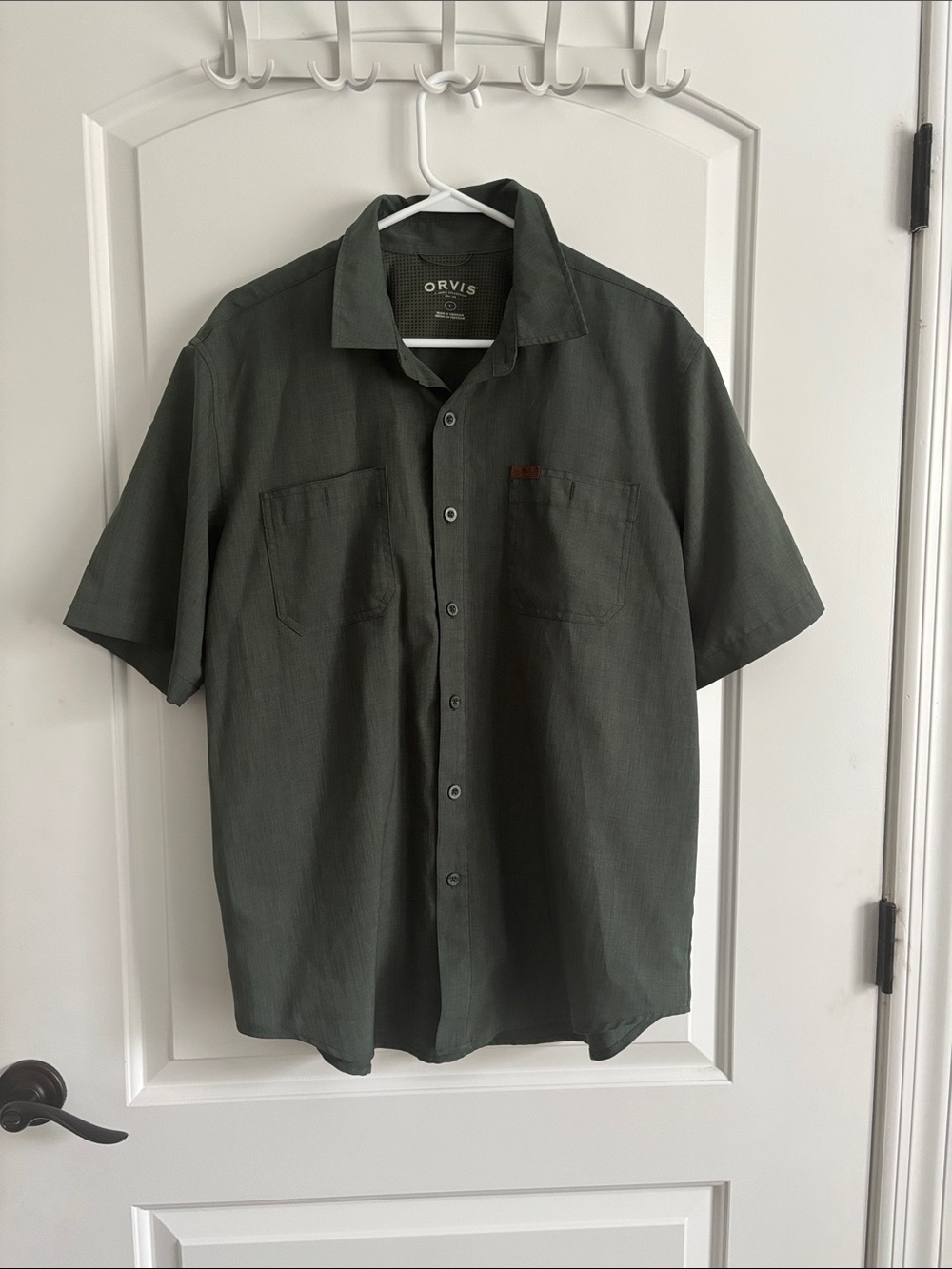 Orvis Men's Green Short Sleeve Button-Up Shirt Fishing Hiking Travel Outdoor